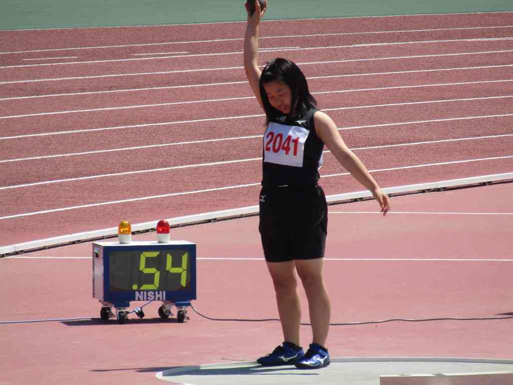 中学生　女子　陸上 